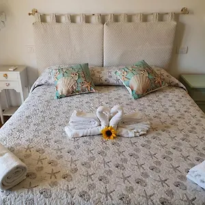 Levante Room , Villasimius Italia